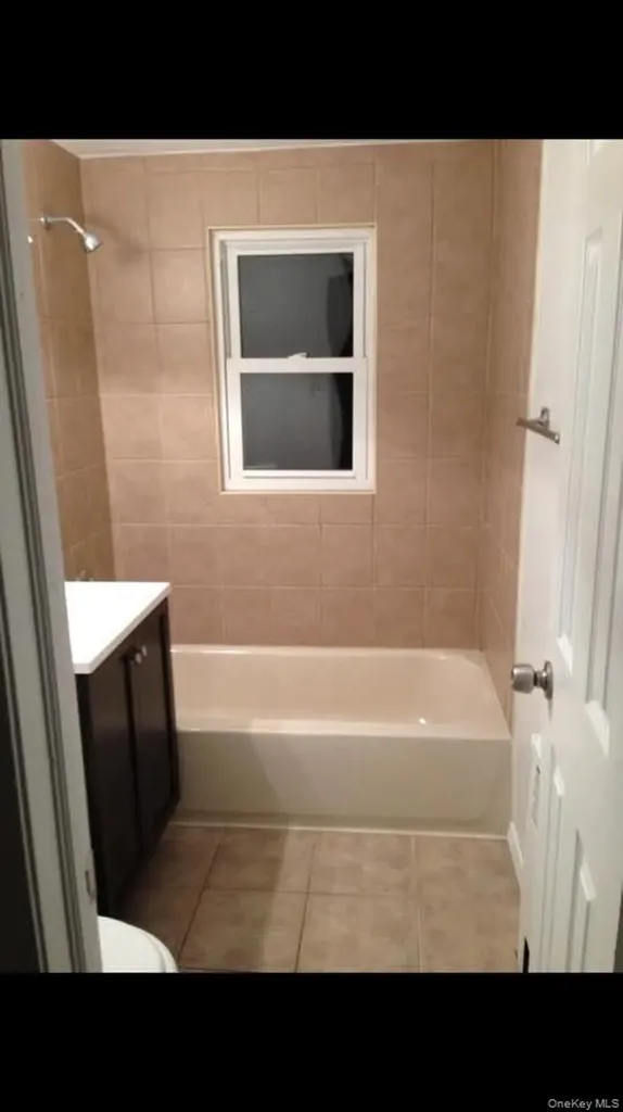 68 Neptune Avenue West Babylon NY 11704