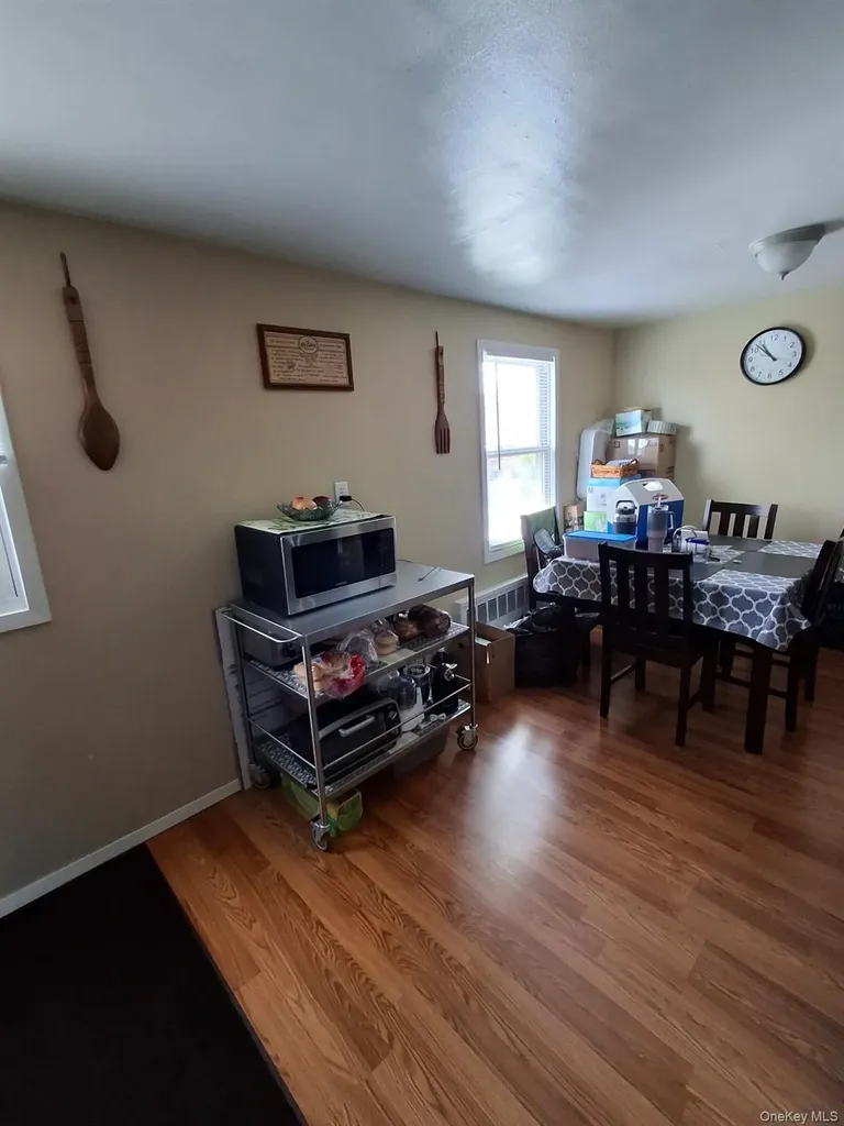 68 Neptune Avenue West Babylon NY 11704