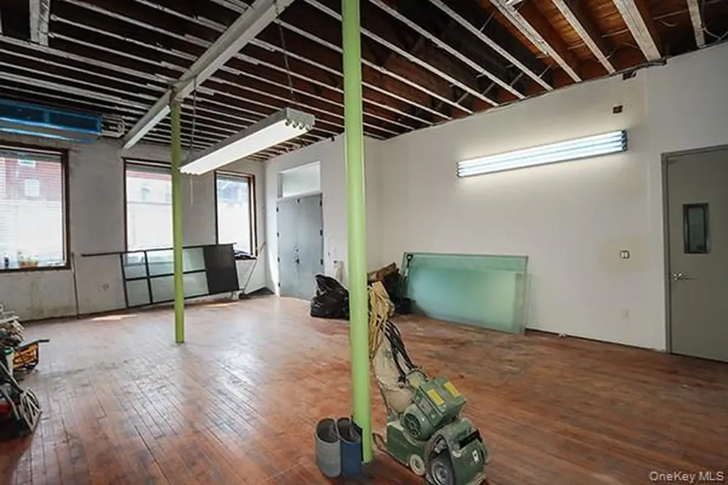 1191 Atlantic Avenue Brooklyn NY 11216