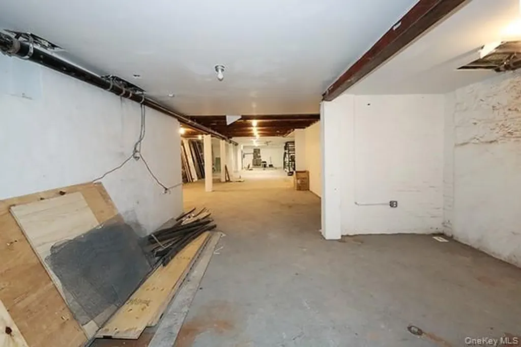 1191 Atlantic Avenue Brooklyn NY 11216