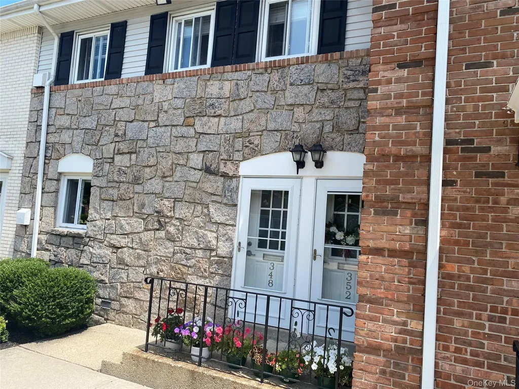 348 Dawson Lane Jericho NY 11753