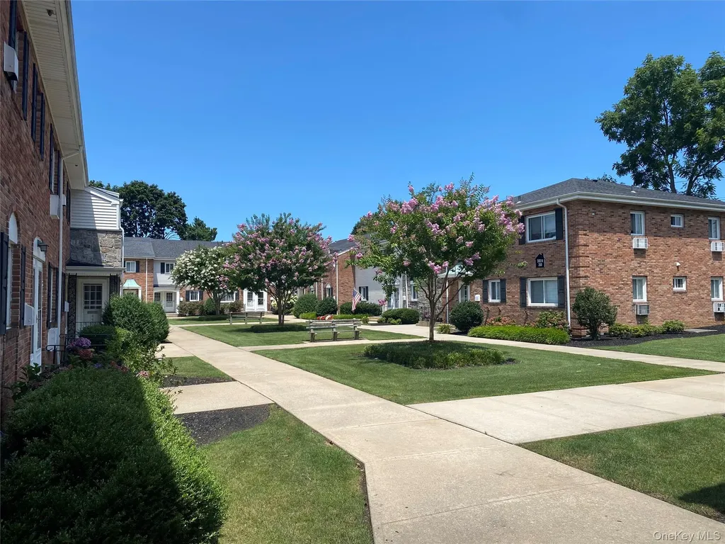 348 Dawson Lane Jericho NY 11753