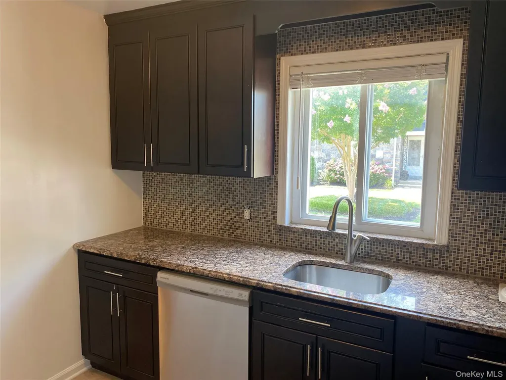348 Dawson Lane Jericho NY 11753