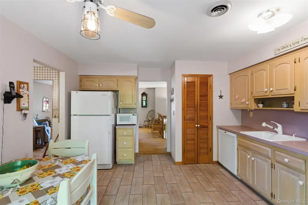 10 Sabin Drive Airmont NY 10901