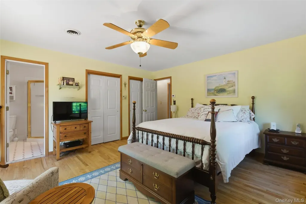 10 Sabin Drive Airmont NY 10901