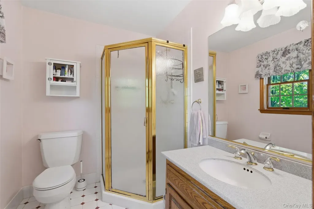 10 Sabin Drive Airmont NY 10901