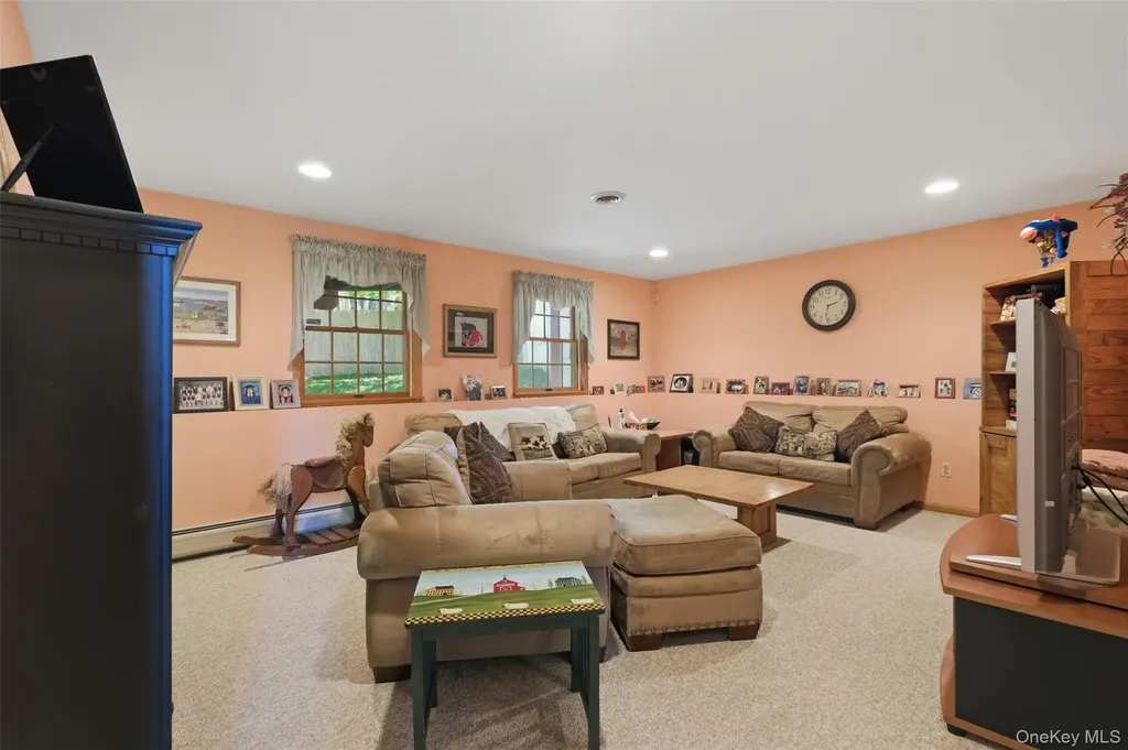 10 Sabin Drive Airmont NY 10901