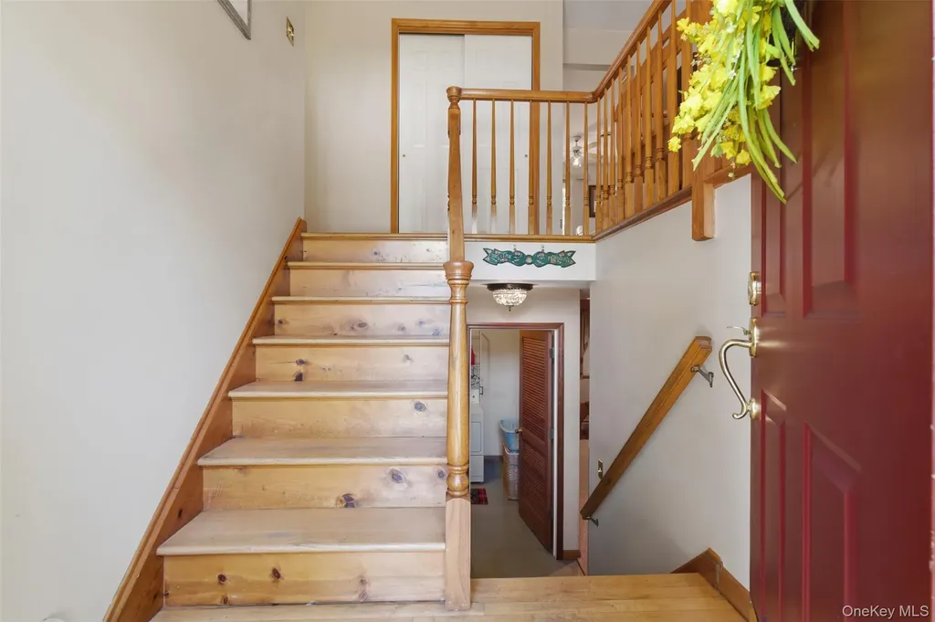 10 Sabin Drive Airmont NY 10901