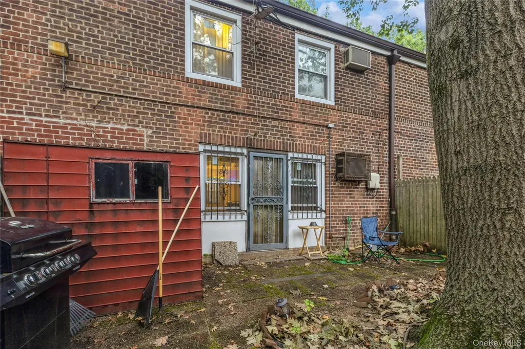 80-14 150 Street Briarwood NY 11435