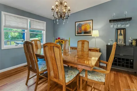 340 Osceola Road Jefferson Valley NY 10535