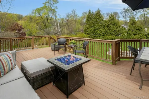 340 Osceola Road Jefferson Valley NY 10535
