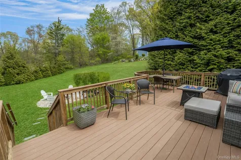 340 Osceola Road Jefferson Valley NY 10535