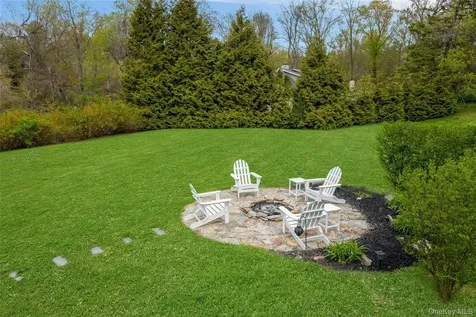 340 Osceola Road Jefferson Valley NY 10535