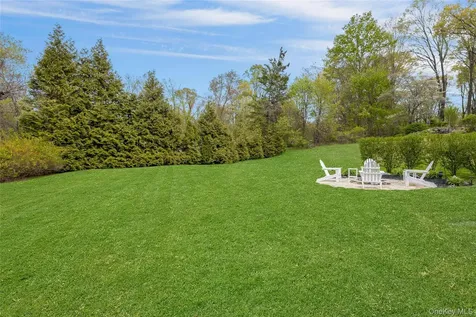 340 Osceola Road Jefferson Valley NY 10535