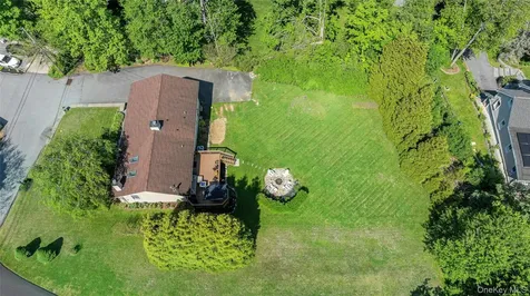 340 Osceola Road Jefferson Valley NY 10535