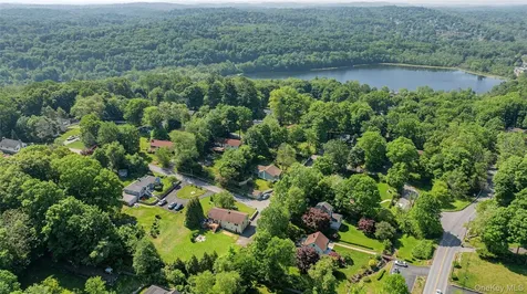 340 Osceola Road Jefferson Valley NY 10535