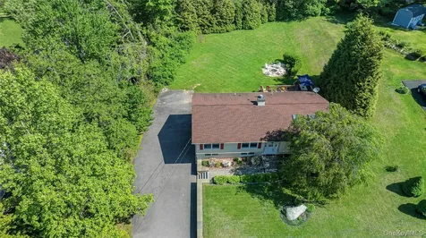 340 Osceola Road Jefferson Valley NY 10535