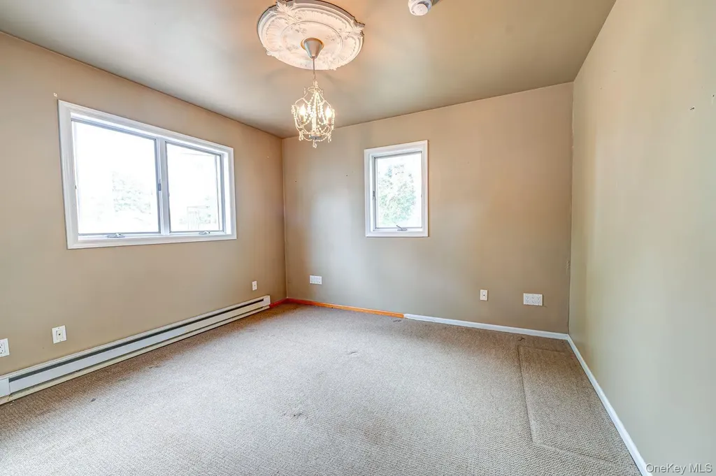 410 3rd Avenue East Northport NY 11731