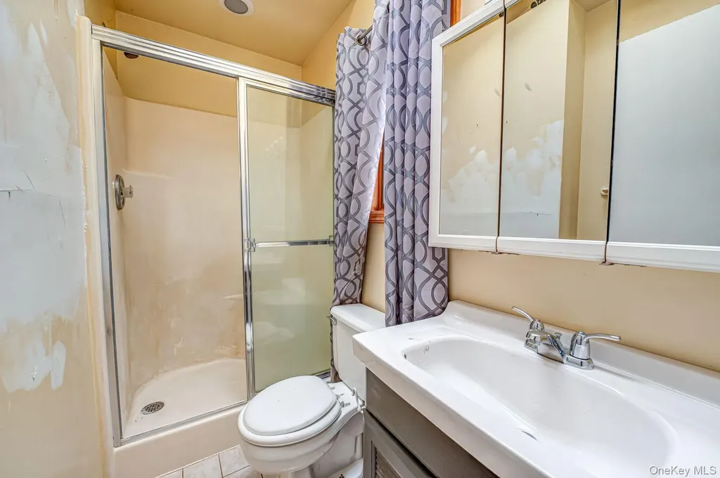 410 3rd Avenue East Northport NY 11731