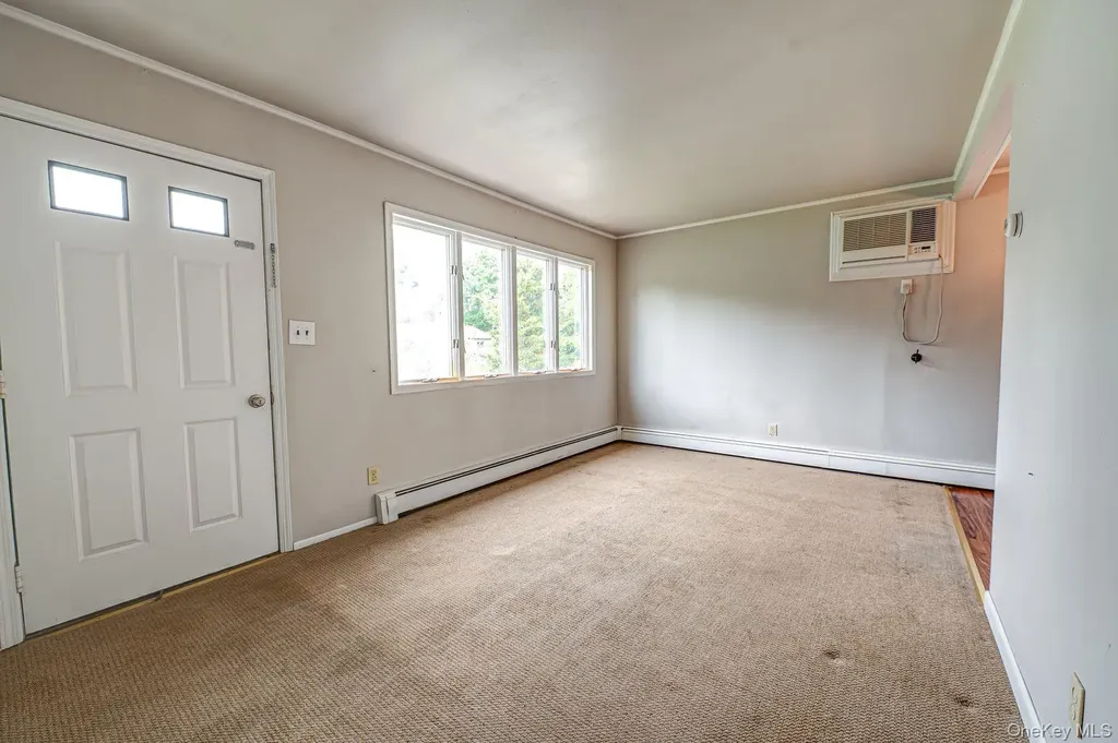 410 3rd Avenue East Northport NY 11731