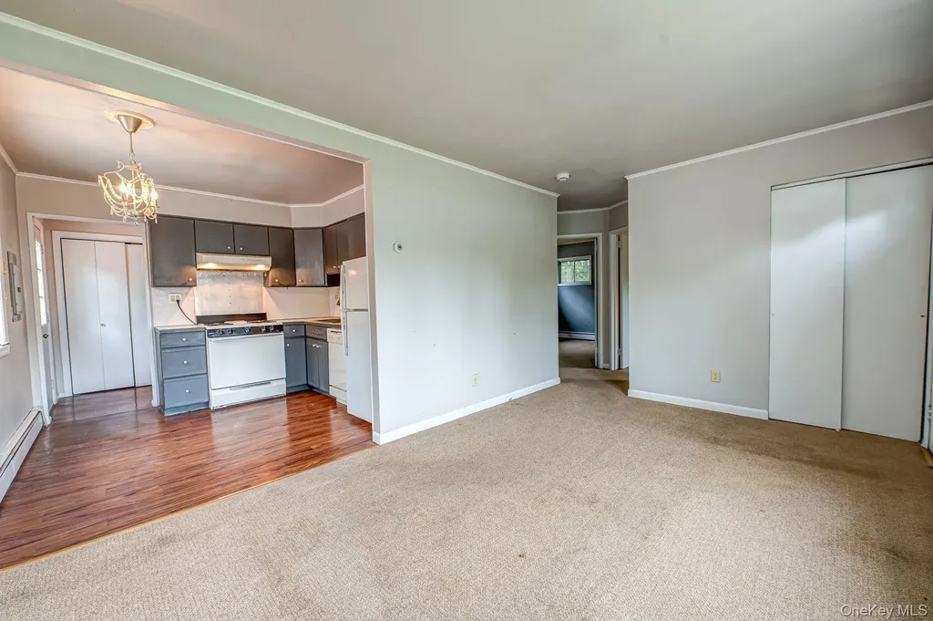 410 3rd Avenue East Northport NY 11731