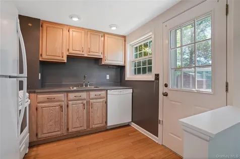4 Ronny Circle Hastings-on-hudson NY 10706