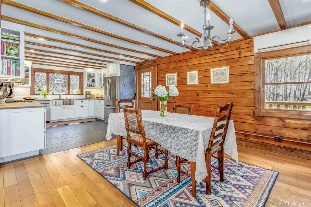 10 Deerpath Drive New Paltz NY 12561