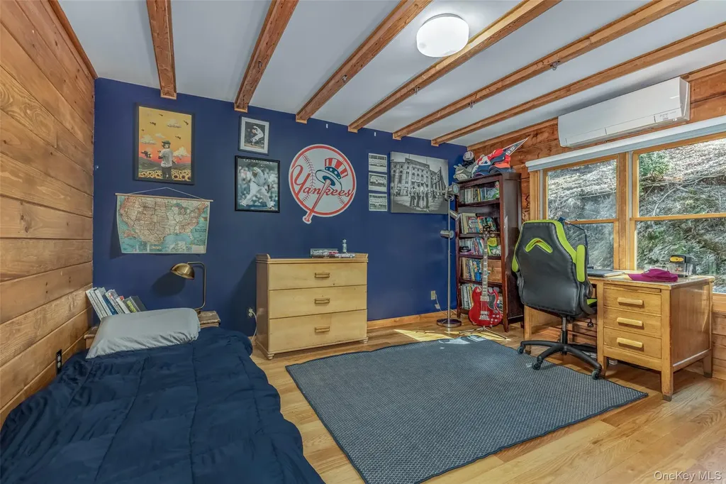 10 Deerpath Drive New Paltz NY 12561