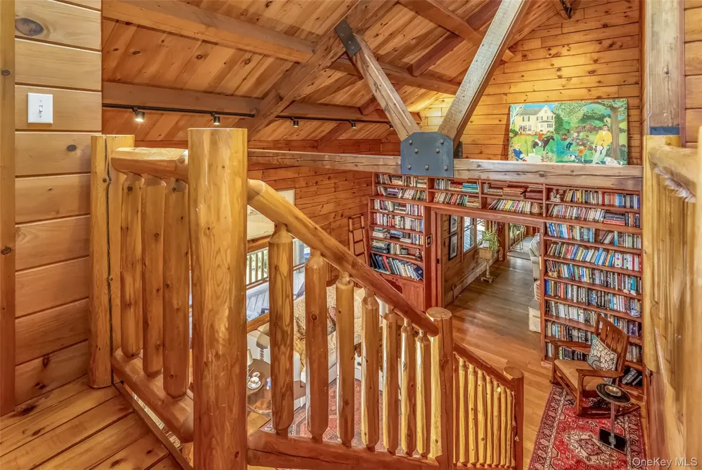 10 Deerpath Drive New Paltz NY 12561
