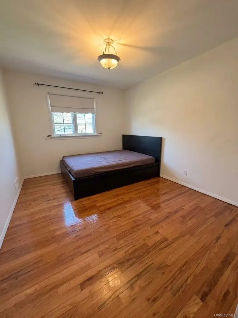 78 Sugar Maple Drive Roslyn NY 11576