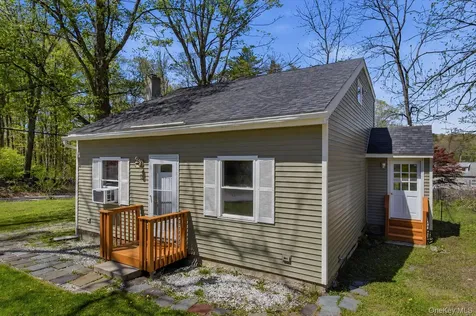 2 Eastwood Road Brewster NY 10509