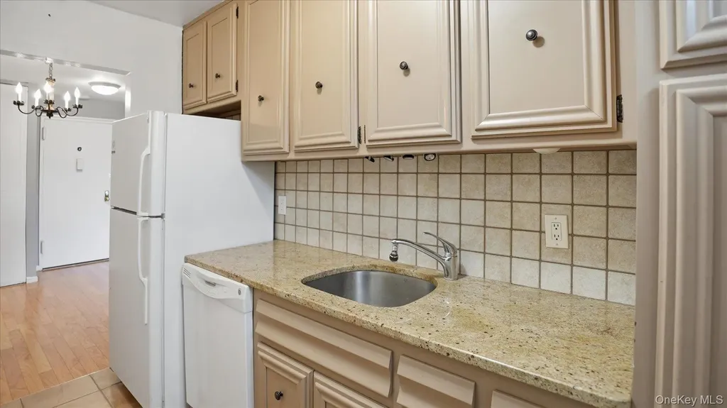 570 Broadway Lynbrook NY 11563