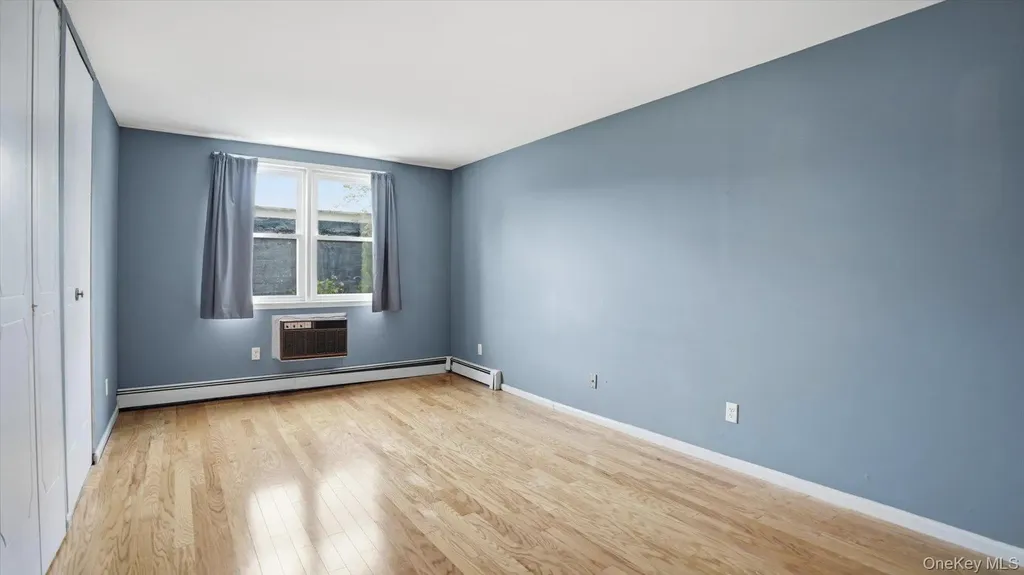 570 Broadway Lynbrook NY 11563