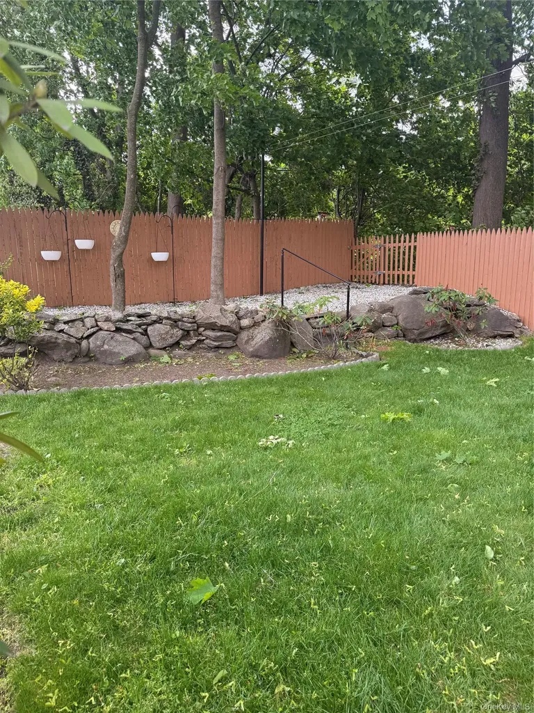 526 Carroll Avenue Mamaroneck NY 10543