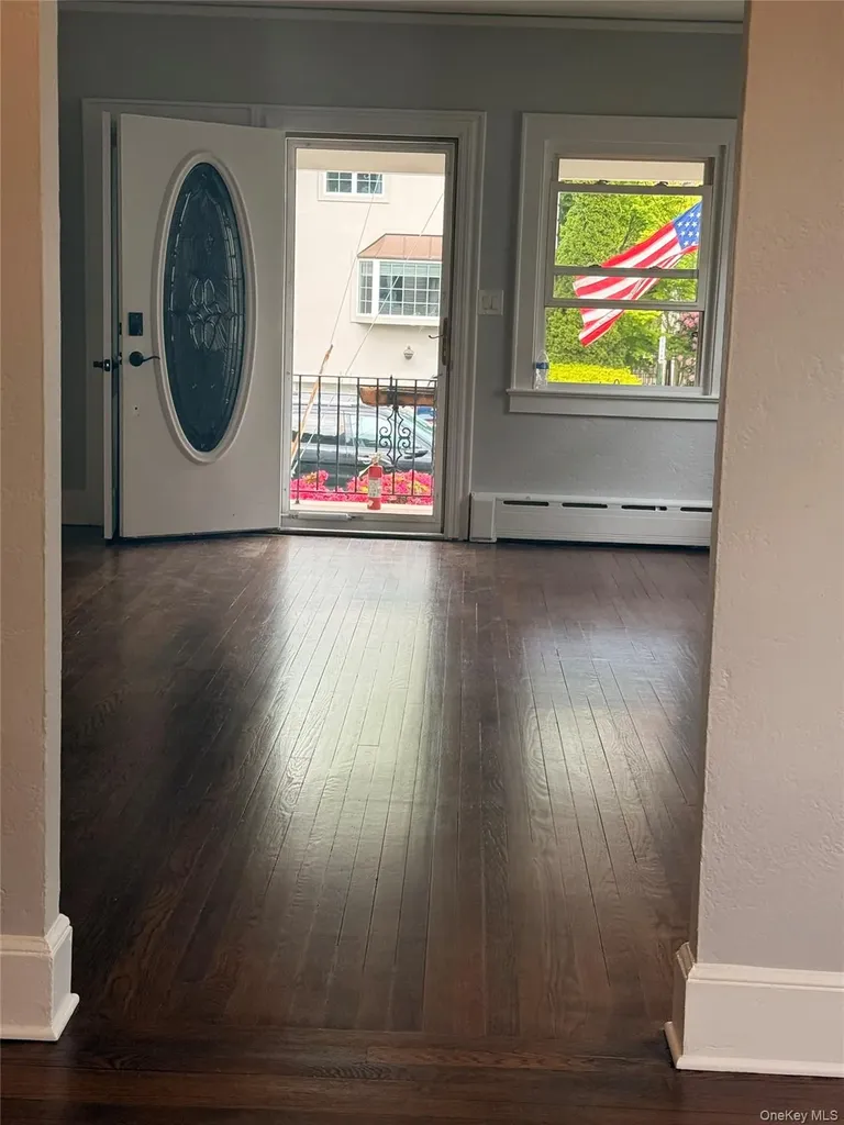 526 Carroll Avenue Mamaroneck NY 10543