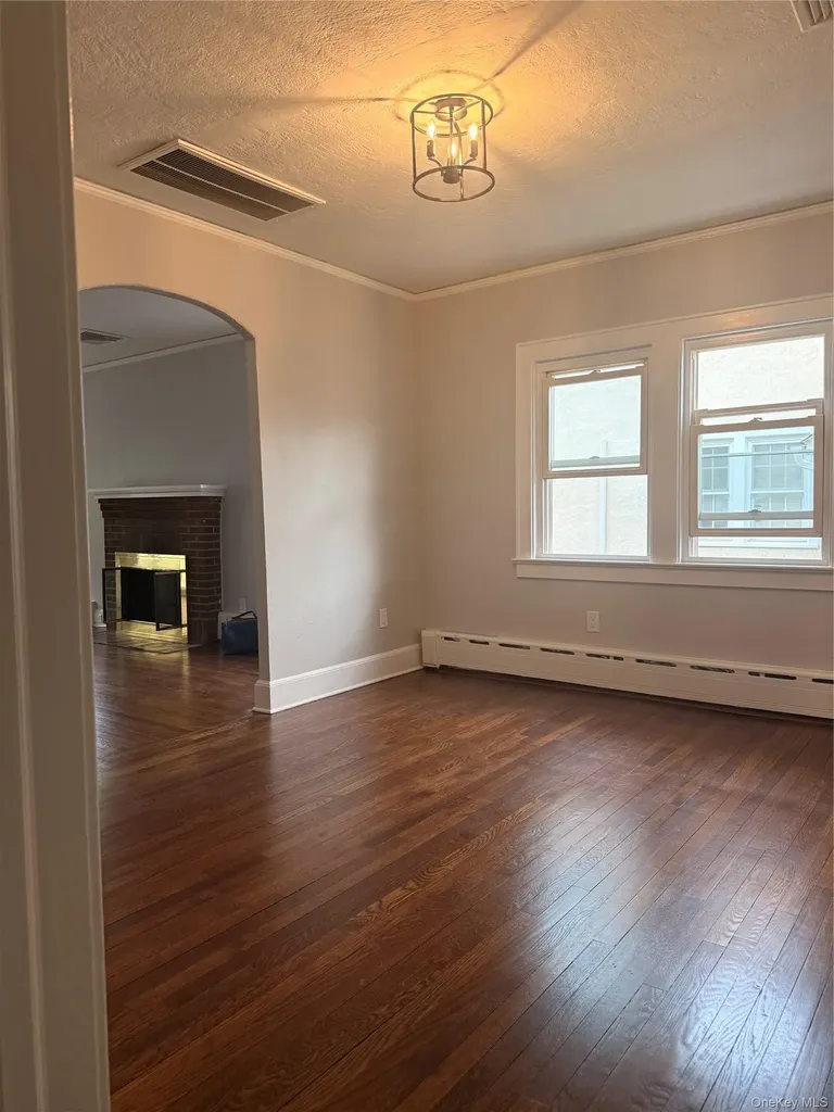 526 Carroll Avenue Mamaroneck NY 10543