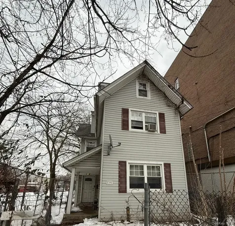 39 Maple Avenue Staten Island NY 10302