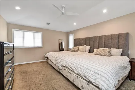 816 Cliffside Avenue North Woodmere NY 11581