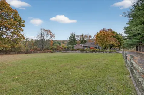 234 Hynes Road Poughquag NY 12570