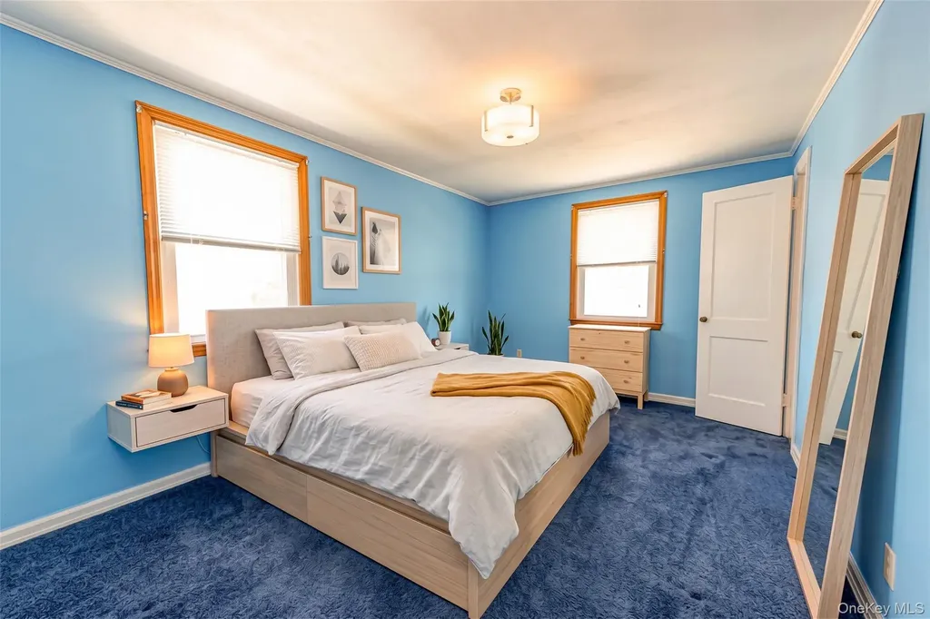 375 Latham Road Mineola NY 11501