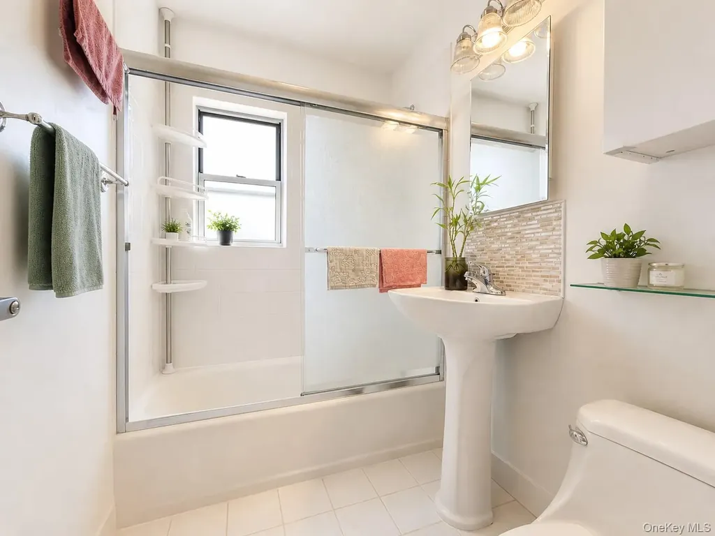 110-49 64 Road Forest Hills NY 11375