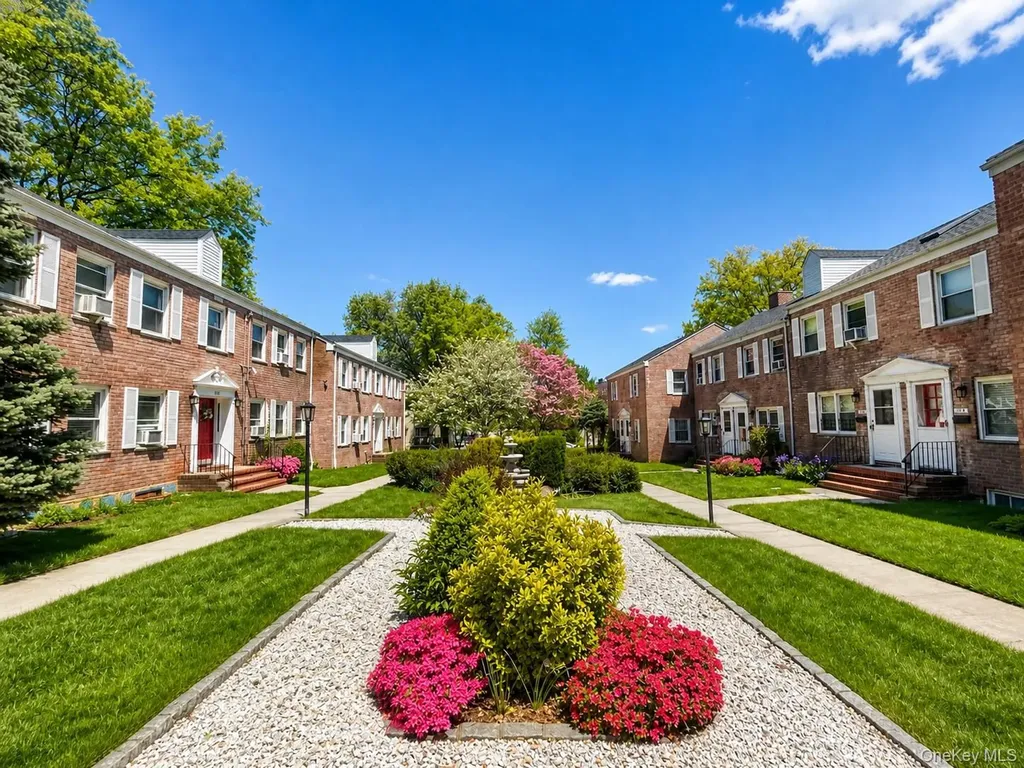 110-49 64 Road Forest Hills NY 11375