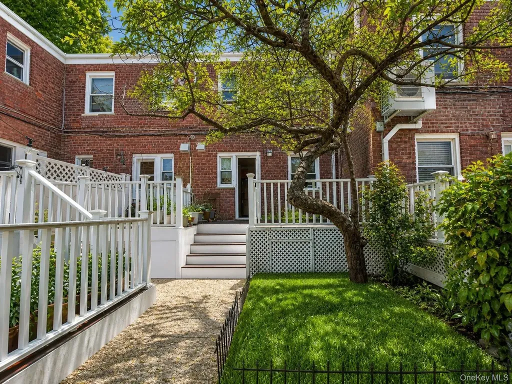 110-49 64 Road Forest Hills NY 11375