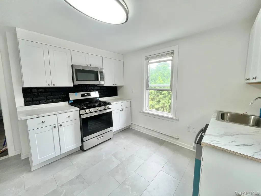 53 Rose Avenue Harrison NY 10528