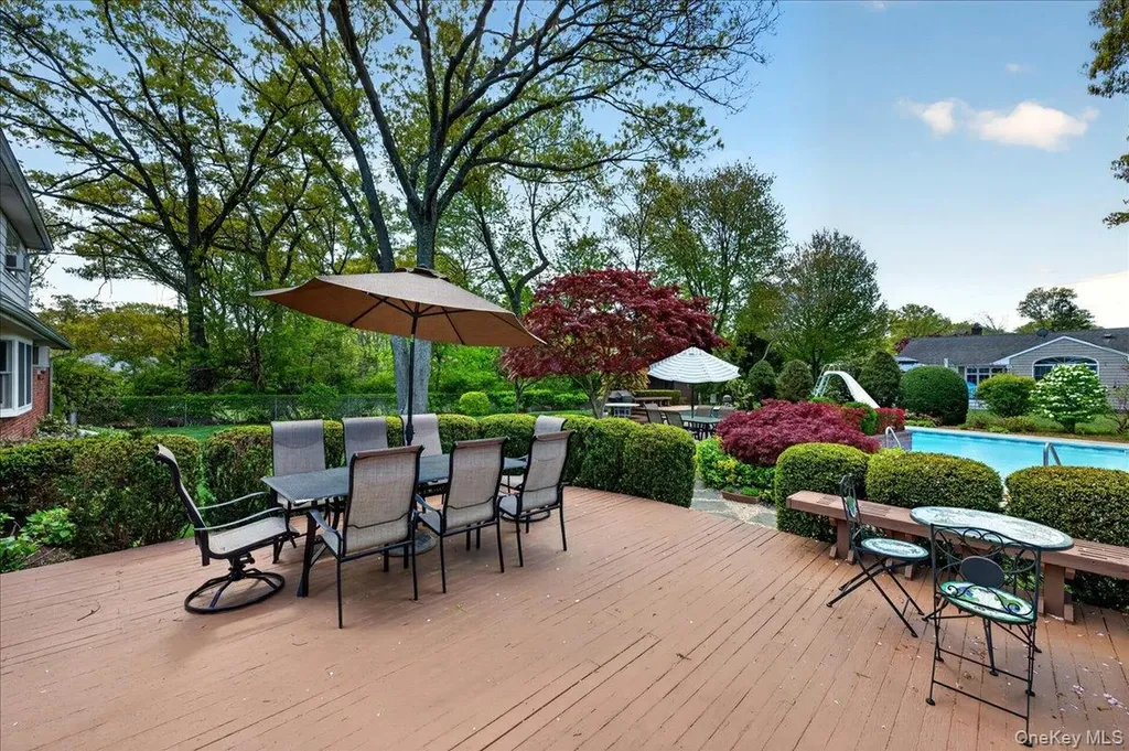 52 N Pinelake Drive Patchogue NY 11772