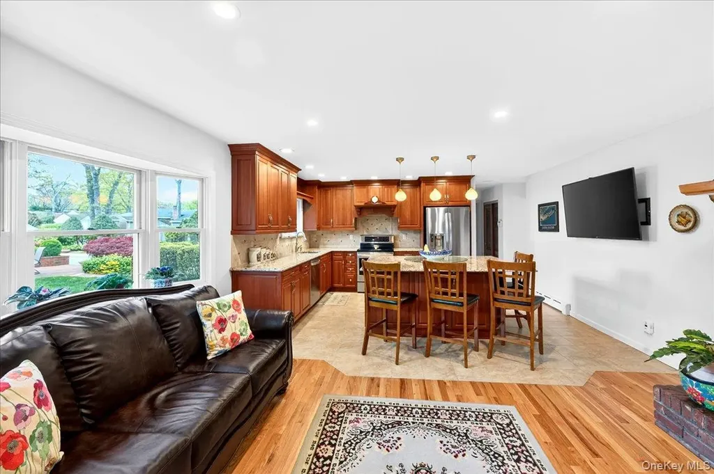 52 N Pinelake Drive Patchogue NY 11772