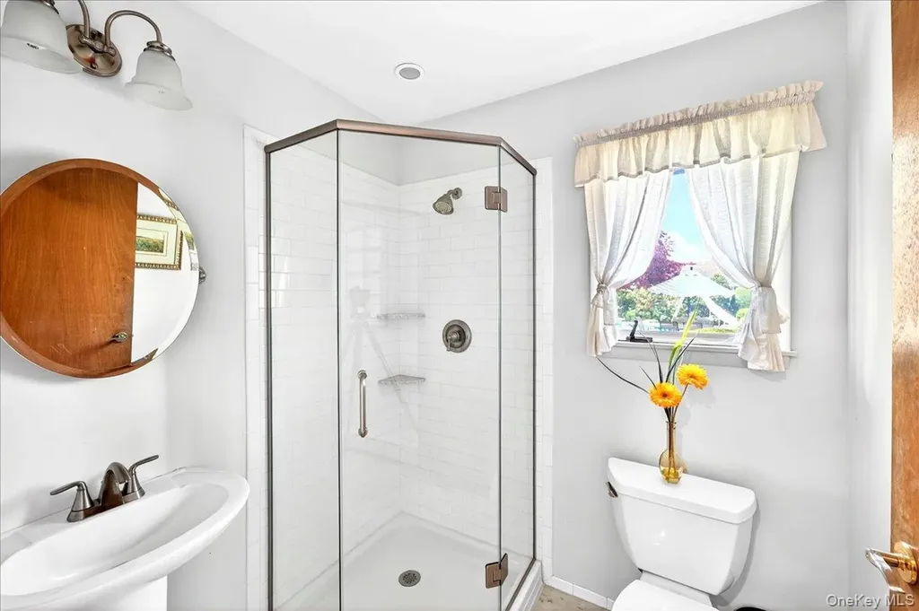 52 N Pinelake Drive Patchogue NY 11772