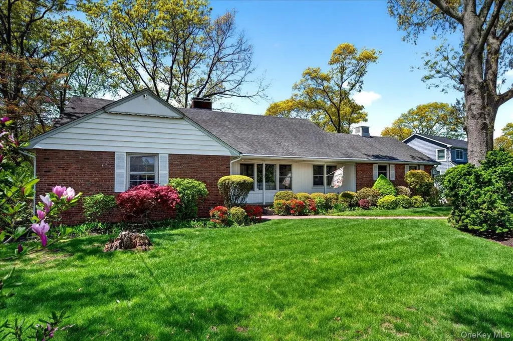 52 N Pinelake Drive Patchogue NY 11772