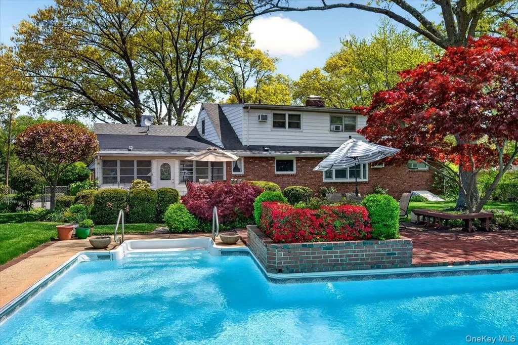 52 N Pinelake Drive Patchogue NY 11772