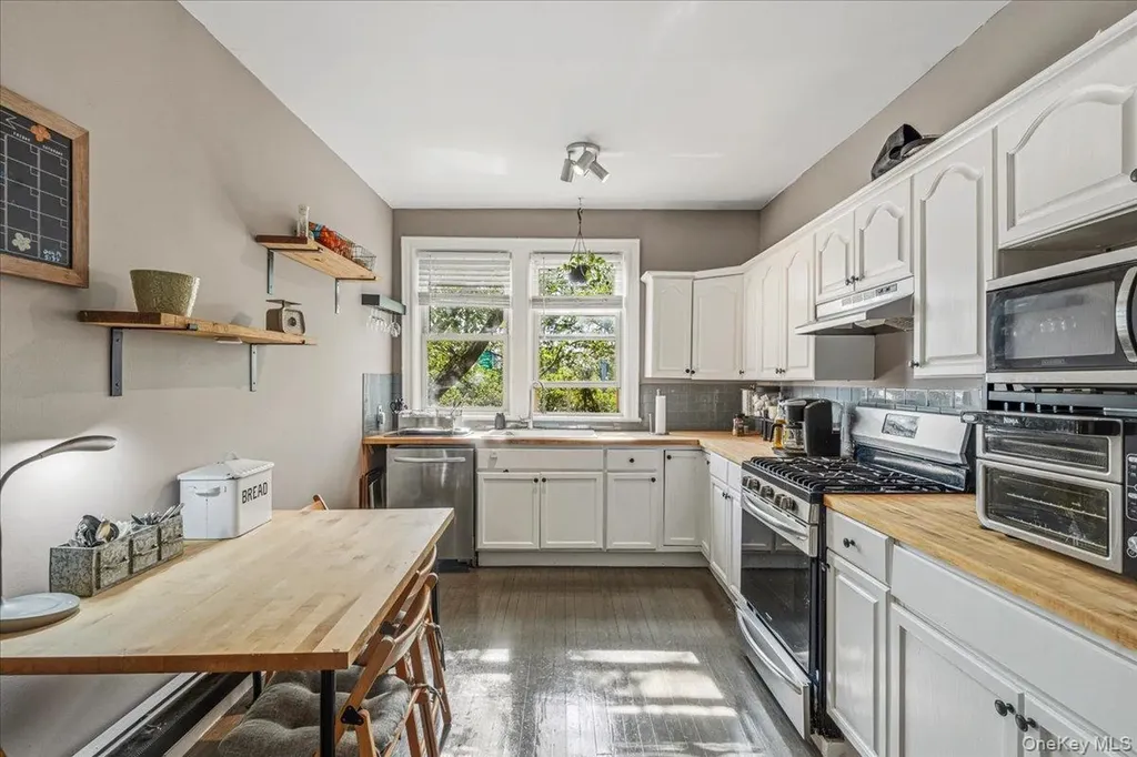 70-03 37th Avenue Jackson Heights NY 11372